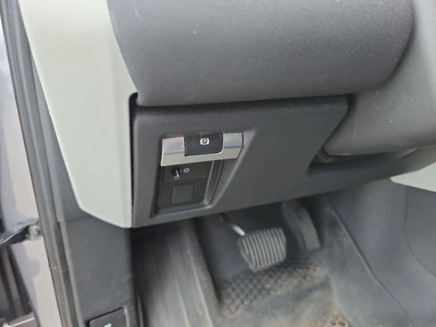 Used 2022 Land Rover Defender 110 SE AWD/4WD image 30