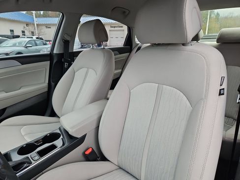Used 2017 Hyundai Sonata SE image 20