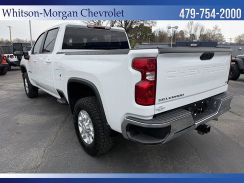 Used 2024 Chevrolet Silverado 2500 LT AWD/4WD image 8