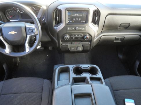 Used 2022 Chevrolet Silverado 1500 Custom w/ Safety Confidence Package image 10