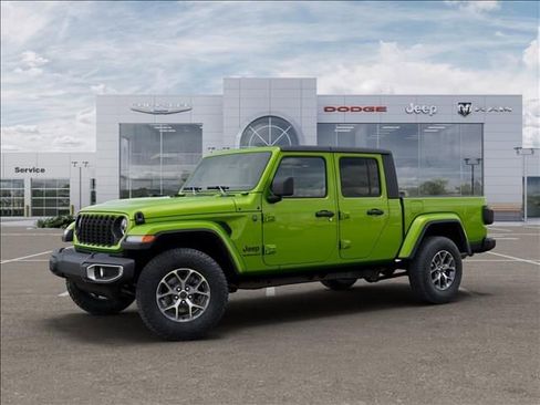 New 2025 Jeep Gladiator Sport image 2
