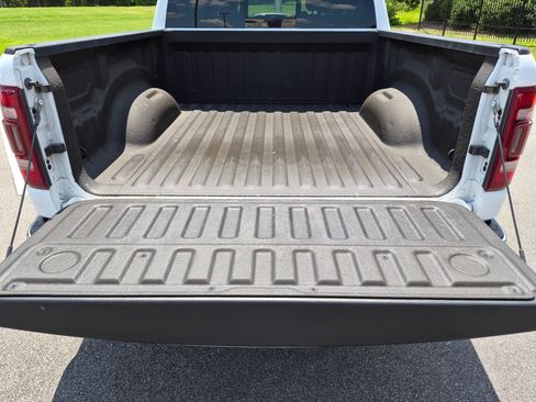 Used 2022 RAM 1500 Laramie AWD/4WD image 32