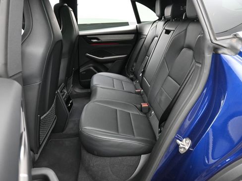 Used 2024 Porsche Macan 4 Electric image 26