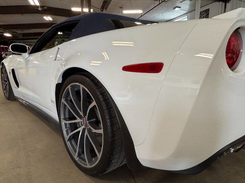 Used 2013 Chevrolet Corvette 427 w/ 1SC Preferred Equipment Group RWD image 11