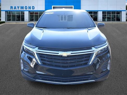 Certified 2024 Chevrolet Equinox LT w/ LPO, Floor Liner Package image 8