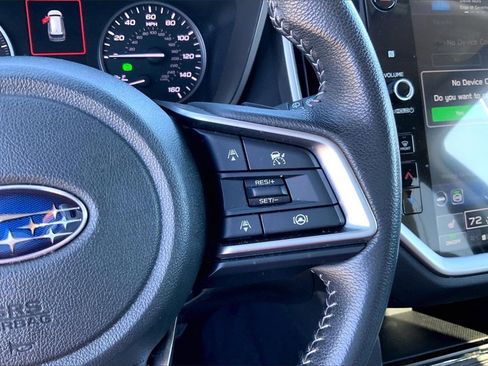 Used 2023 Subaru Ascent Premium w/ Convenience Package image 12