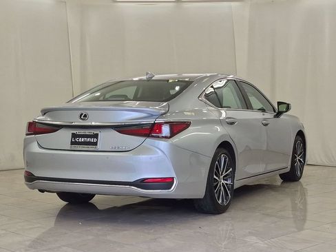 Certified 2024 Lexus ES 300h w/ Premium Package FWD image 9
