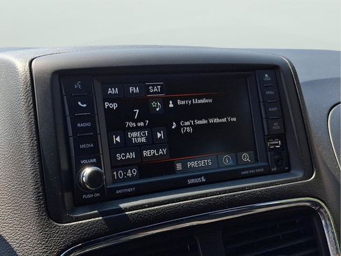 Used 2018 Dodge Grand Caravan SE FWD image 14