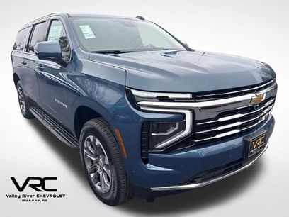 New 2026 Chevrolet Suburban LT w/ Comfort Package