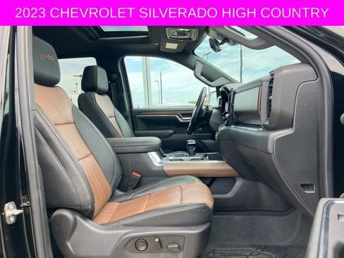 Used 2023 Chevrolet Silverado 1500 High Country w/ High Country Premium Package AWD/4WD image 11