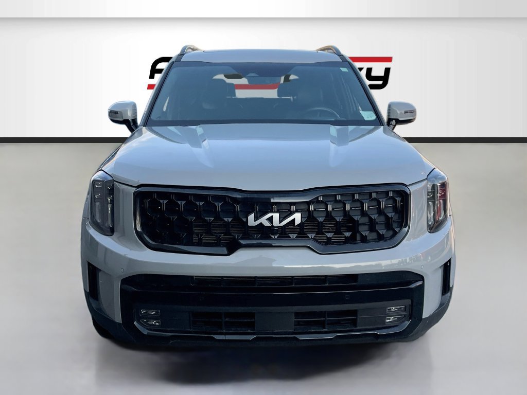 Used 2024 Kia Telluride SX Prestige X-Line AWD/4WD image 2