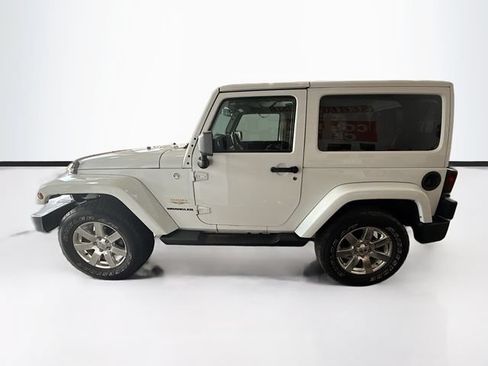 Used 2013 Jeep Wrangler Sahara w/ Dual Top Group AWD/4WD image 9