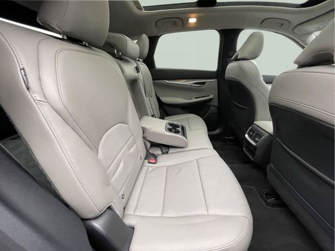 Used 2023 INFINITI QX50 Luxe AWD/4WD image 19