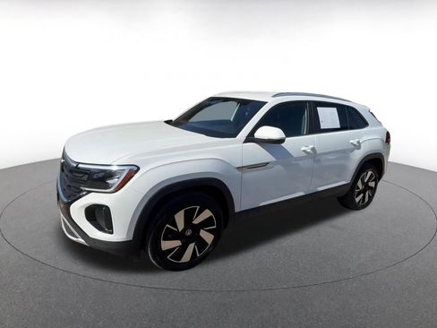 Used 2025 Volkswagen Atlas Cross Sport SE image 8