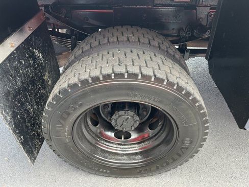 Used 2019 Ford F550 4x4 Regular Cab Super Duty w/ XLT Value Package image 9