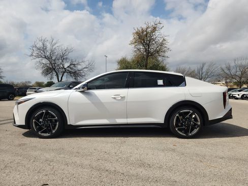 New 2026 Kia K4 GT-Line FWD image 4