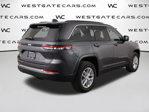 Used 2025 Jeep Grand Cherokee Laredo X w/ Trailer Tow Package AWD/4WD image 43