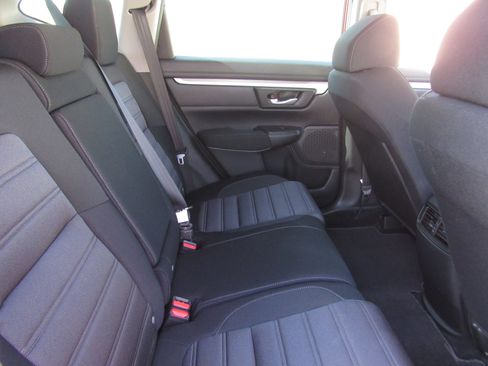 Used 2022 Honda CR-V Special Edition image 11