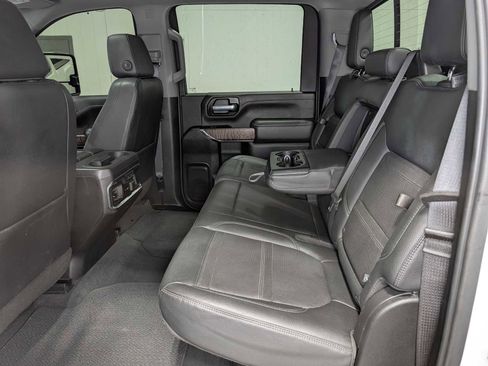 Used 2023 GMC Sierra 3500 Denali w/ Denali Ultimate Package image 23
