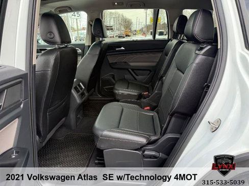 Used 2021 Volkswagen Atlas SE w/ Panoramic Sunroof Package image 30