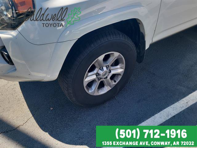 Used 2018 Toyota 4Runner SR5 Premium AWD/4WD image 2