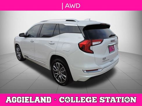 Used 2023 GMC Terrain Denali w/ Denali Premium Package AWD/4WD image 6