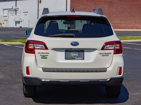 Used 2017 Subaru Outback 2.5i Limited w/ Popular Package #5 AWD/4WD image 7