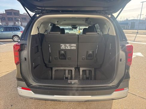 New 2026 Kia Carnival LXS image 10