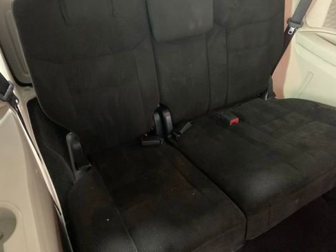 Used 2016 Dodge Grand Caravan SXT image 25