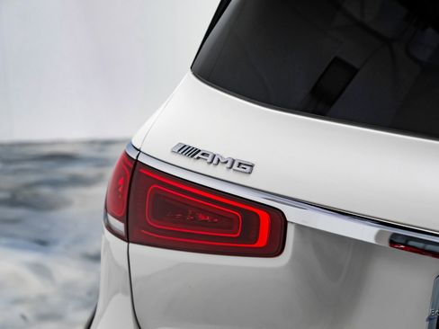 Used 2022 Mercedes-Benz GLS 63 AMG 4MATIC w/ Warmth & Comfort Package image 30