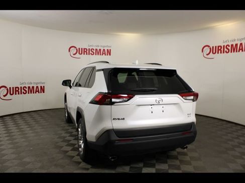 Used 2025 Toyota RAV4 XLE Premium w/ Weather Package AWD/4WD image 7