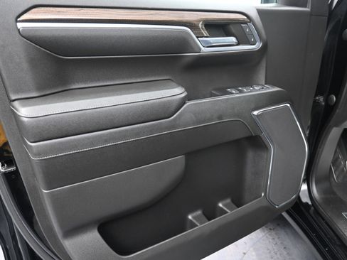 Used 2023 Chevrolet Silverado 1500 LT image 16