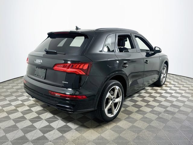 Used 2020 Audi Q5 2.0T Titanium Premium Plus AWD/4WD image 3