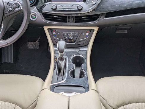 Used 2017 Buick Envision Essence FWD image 20