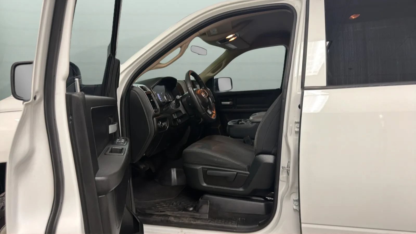 Used 2019 RAM 2500 Tradesman AWD/4WD image 21