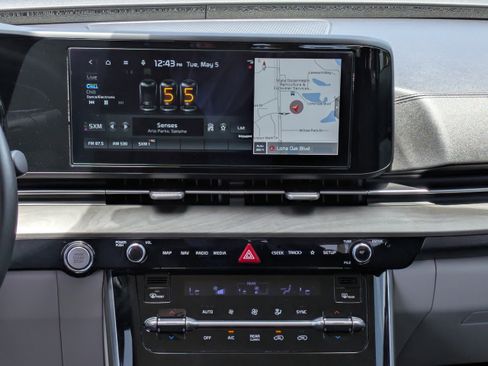 Used 2022 Kia Carnival SX FWD image 17