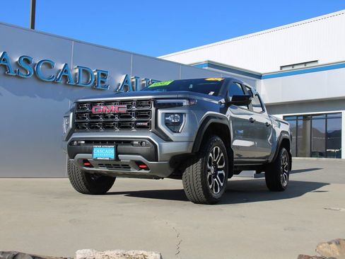 Certified 2024 GMC Canyon AT4 w/ AT4 Premium Package image 2