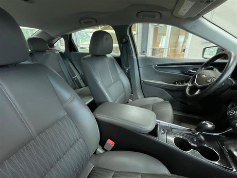 Used 2018 Chevrolet Impala LS FWD image 28