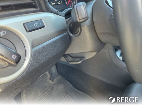 Used 2021 Volkswagen Passat 2.0T SE image 17