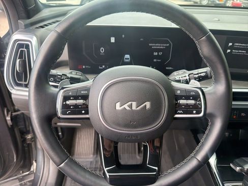Used 2024 Kia Sorento SX Prestige AWD/4WD image 17