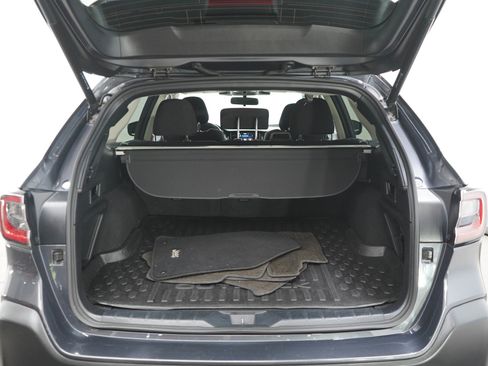 Used 2024 Subaru Outback Premium AWD/4WD image 16