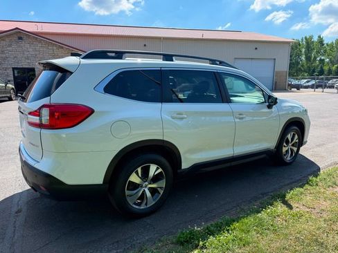 Used 2020 Subaru Ascent Premium w/ Convenience Package AWD/4WD image 4