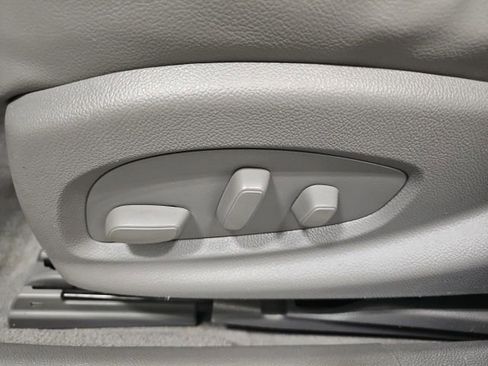 Used 2017 Chevrolet Impala Premier image 16