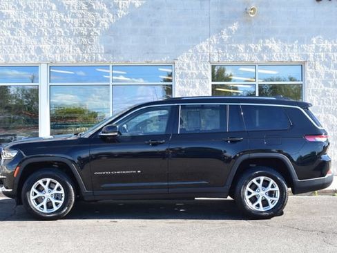 Used 2023 Jeep Grand Cherokee L Limited AWD/4WD image 2