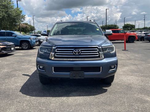 Used 2019 Toyota Sequoia Platinum AWD/4WD image 2