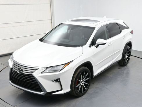 Used 2017 Lexus RX 350 w/ Premium Package image 38