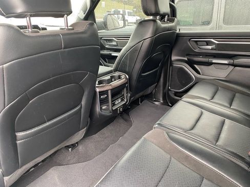 Used 2025 RAM 1500 Laramie AWD/4WD image 28