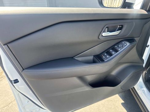 New 2025 Nissan Rogue SV FWD image 11