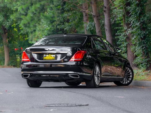 Used 2017 Genesis G90 5.0 Ultimate AWD/4WD image 4