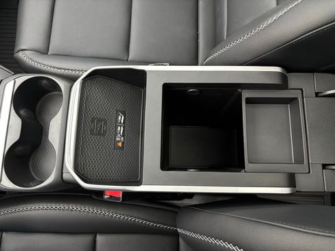 New 2026 GMC Terrain Denali w/ LPO, Floor Liner Package image 32